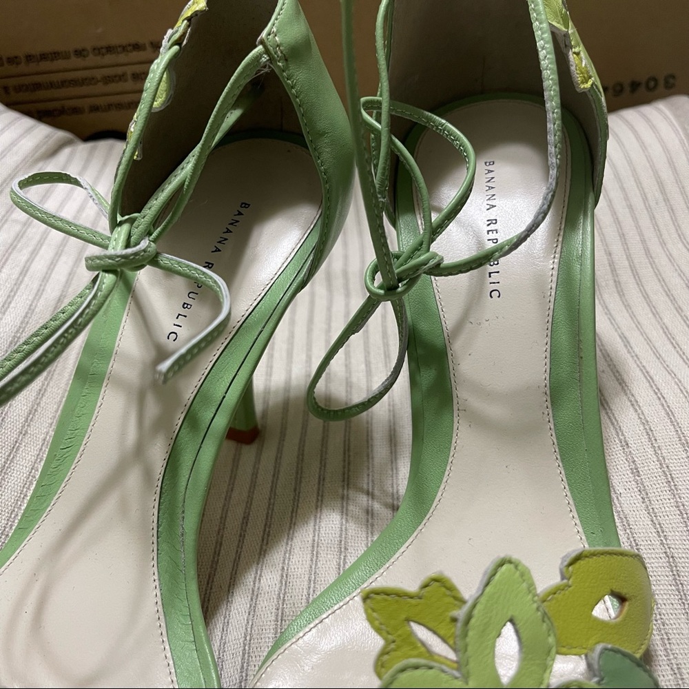 Banana Republic Y2K Heels - Picture 6 of 6